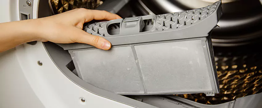 Signs Of A Clogged Dryer Lint Trap in Solon, Ohio